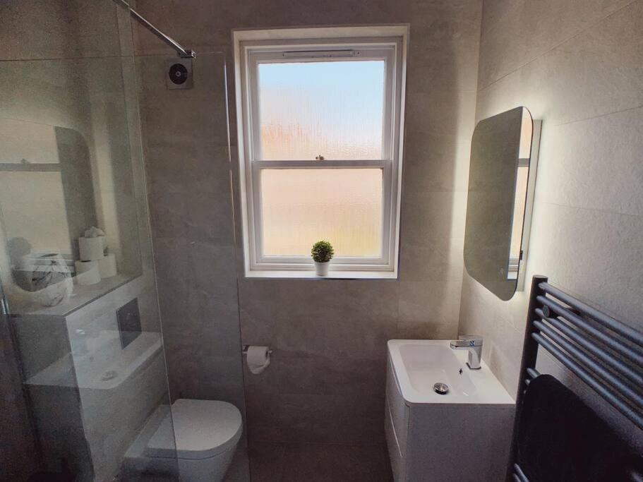 Tynemouth Seaside 3 Bed House Close To Beach/Bars/Restaurants - Parking Space Included Villa Exterior photo